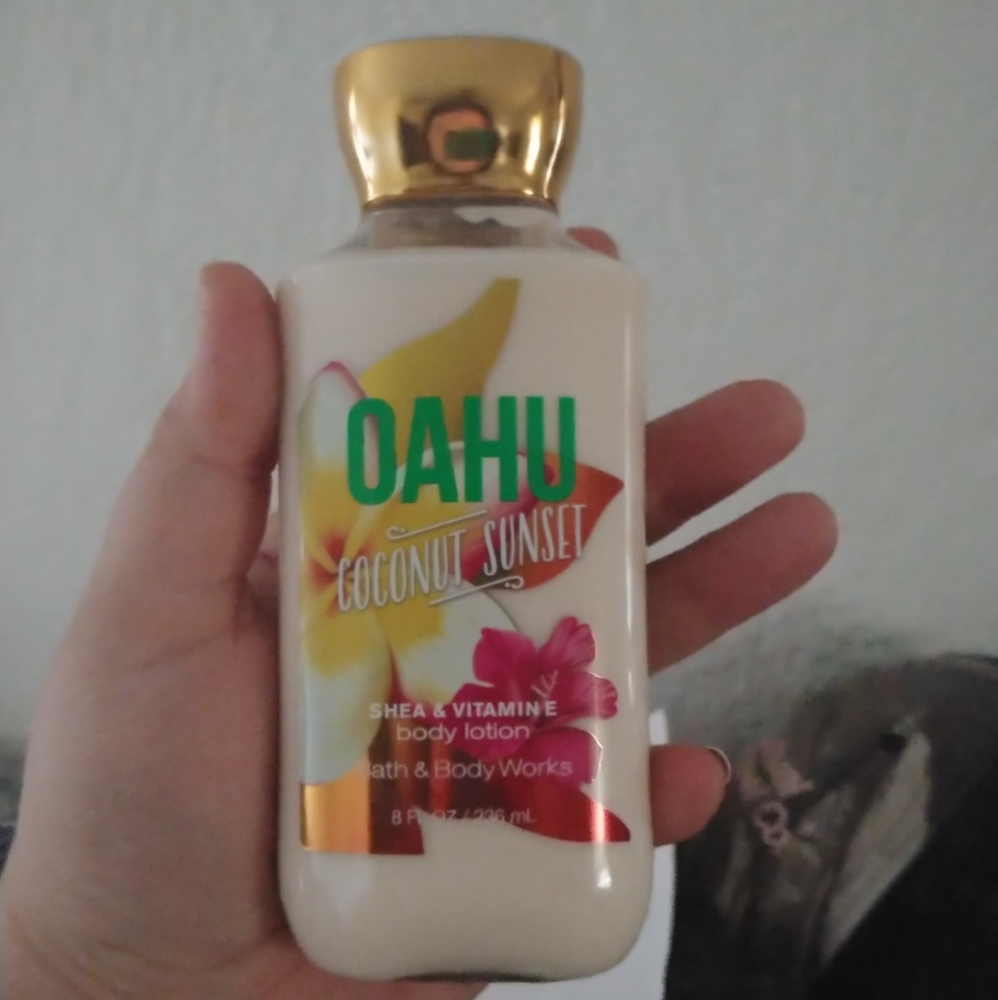 Bath and Body Works Oahu Lotion